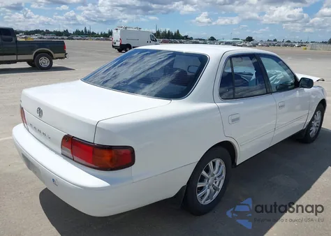 1996 Toyota Camry Dx/Le/Xle z USA, uszkodzony, nr VIN JT2BG12K8T0368612